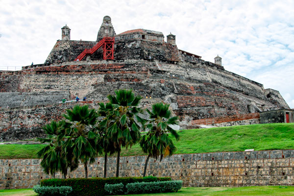 Cartagena: Un viaje al pasado heroico