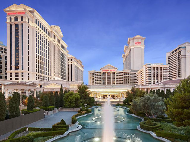 Caesars Palace y Flamingo serán las primeras propiedades de Caesars Entertainment en reabrir
