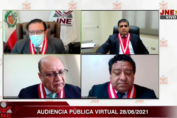 A puertas del Bicentenario: Perú aún sin presidente