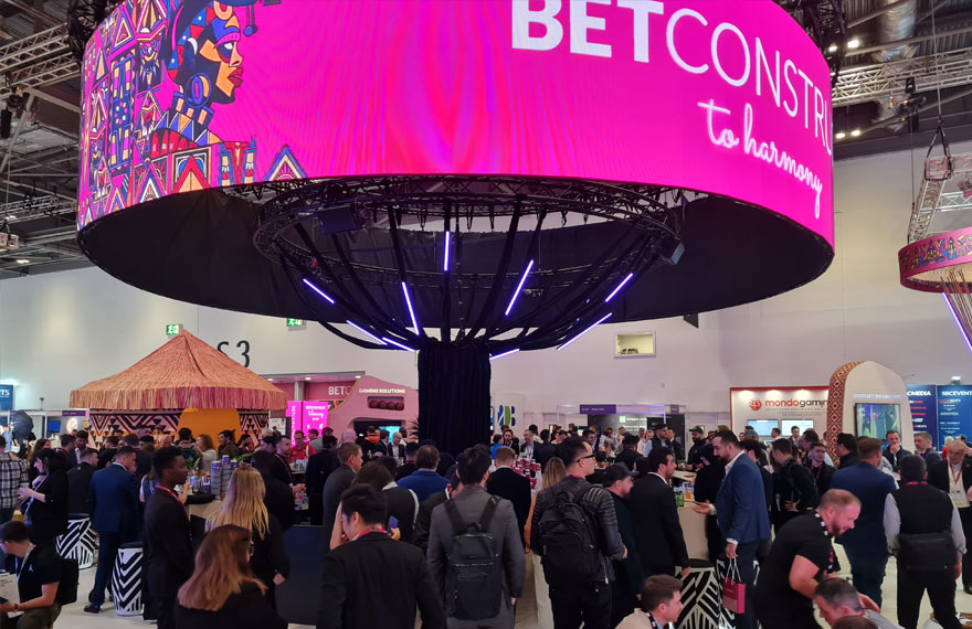 ICE London 2022: El segundo día de la feria mantuvo un ritmo constante de novedades y visitantes