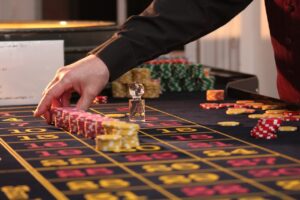 Croupier - fuente: pixabay