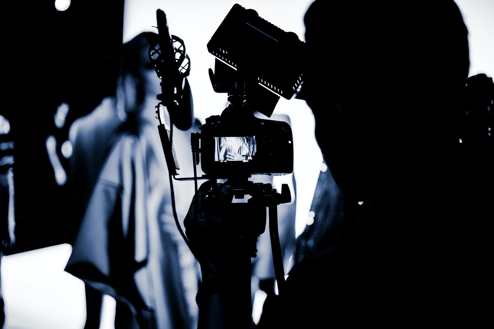 Backstage de una publicidad - Matthias Blonski para Unsplash