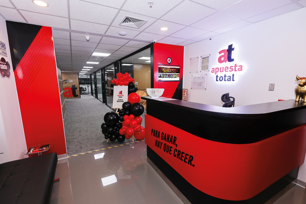 Lourdes Britto: “El gaming se ha abierto a mayores oportunidades para mujeres en roles de liderazgo”