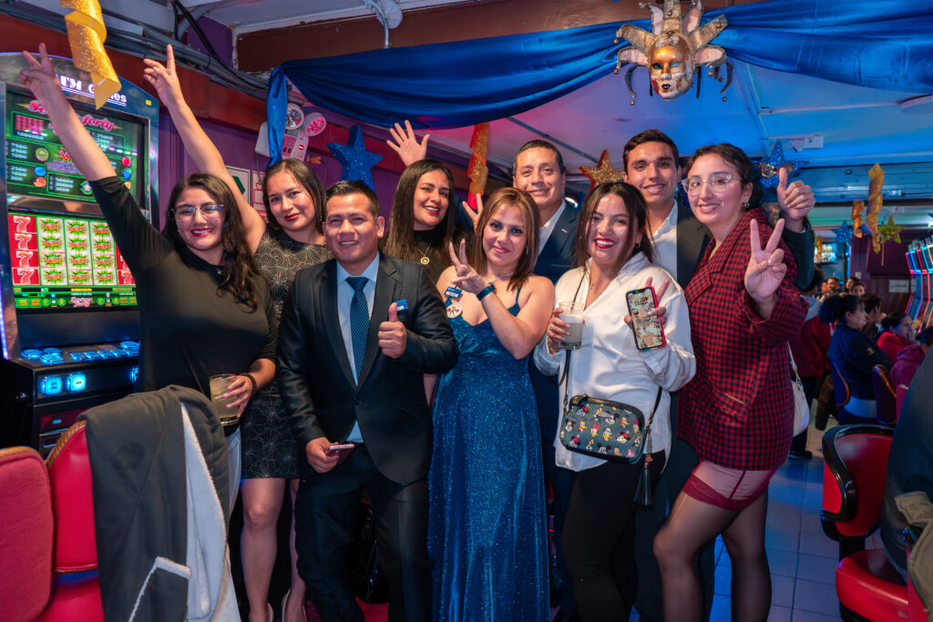 Grupo Fencri: Celebraciones inolvidables por los aniversarios de Slot Fiesta Comas y Conttento Risso