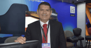 César Báez - Revista Casino Perú