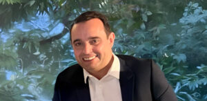 Mario Benito - Revista Casino Perú