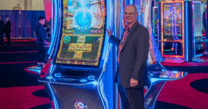 Derik Mooberry Ztro USA - Revista Casino Perú