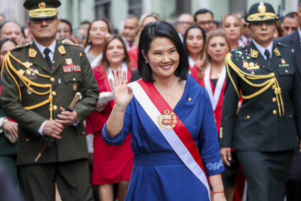 Keiko Fujimori asume la presidencia de Perú y fija la hoja de ruta para sus 1.826 días de gobierno