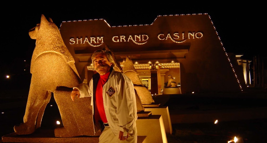"Las casitas": La novela inspirada en el arquitecto detrás de algunos de los casinos más emblemáticos del mundo