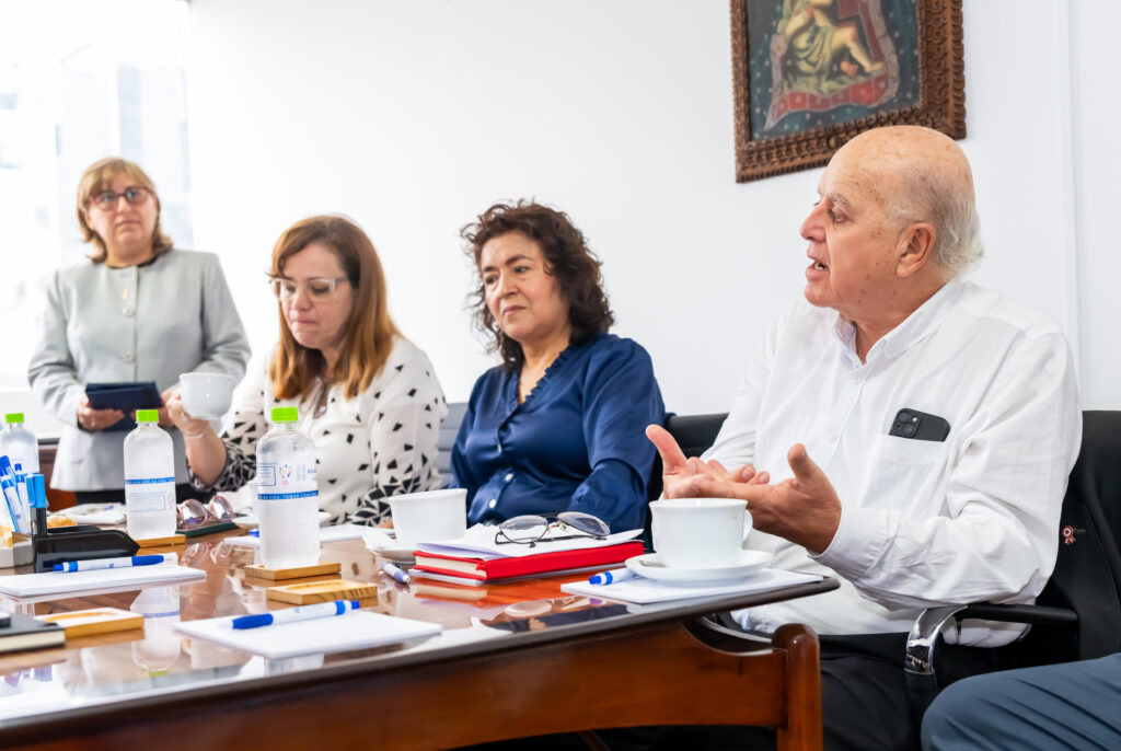 Terry & Valdez Abogados Corporativos y AHORA PERÚ reunieron a líderes del sector hotelero para analizar los desafíos de la Inteligencia Artificial y la Protección de Datos Personales